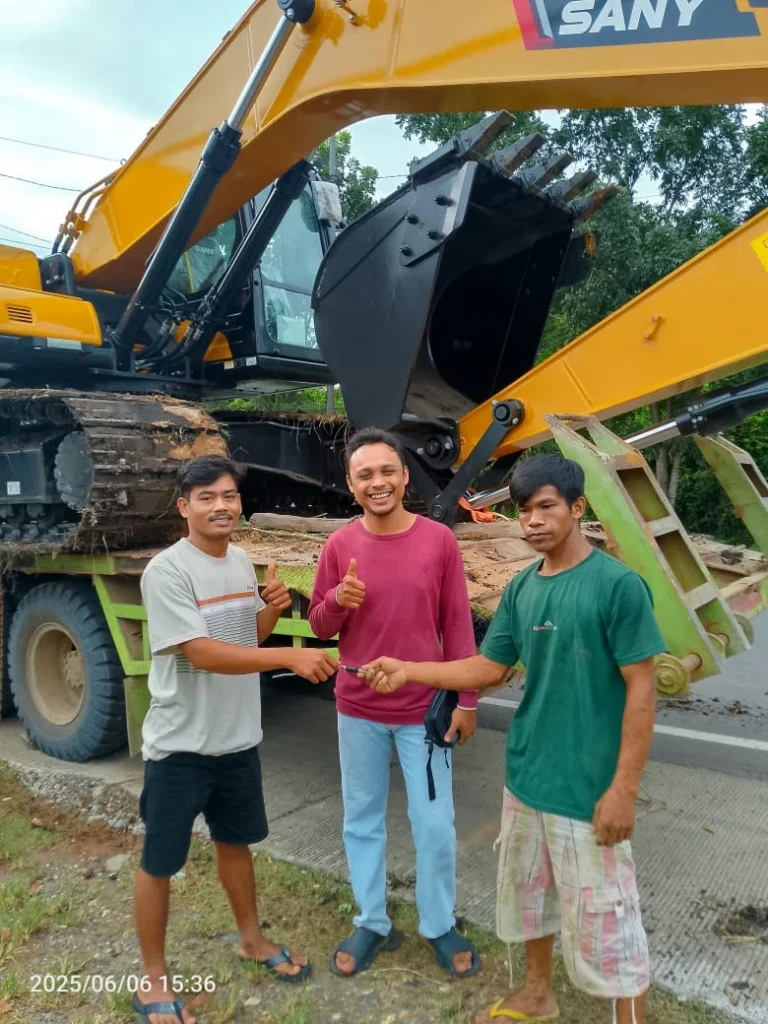 Threepilar Tractor - Rental Alat Berat Jakarta - Jabodetabek